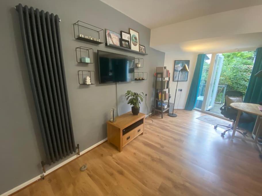 London City Retreat Escape In Oval - Elephant & Castle Экстерьер фото