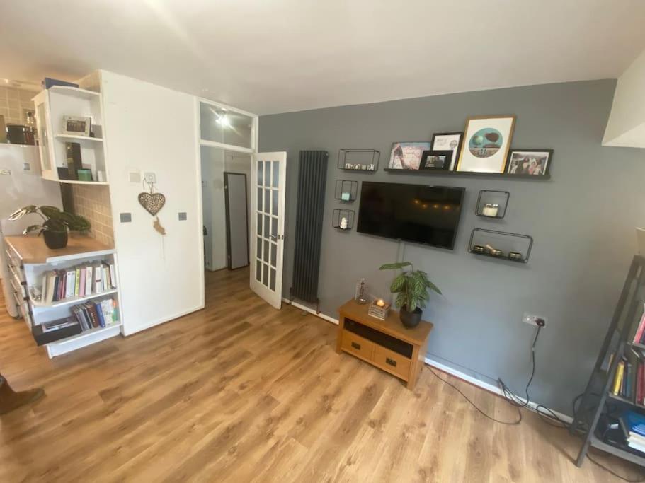 London City Retreat Escape In Oval - Elephant & Castle Экстерьер фото